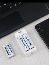 Intelligent USB-Ladegerät mit 2 Steckplätzen für wiederauf lad bares AA AAA Ni-MH-Ladegerät Beston